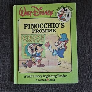 Walt Disney Pinocchio's Promise - book